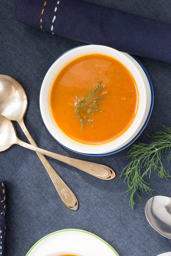 Is turmeric used in old-fashioned tomato soup?